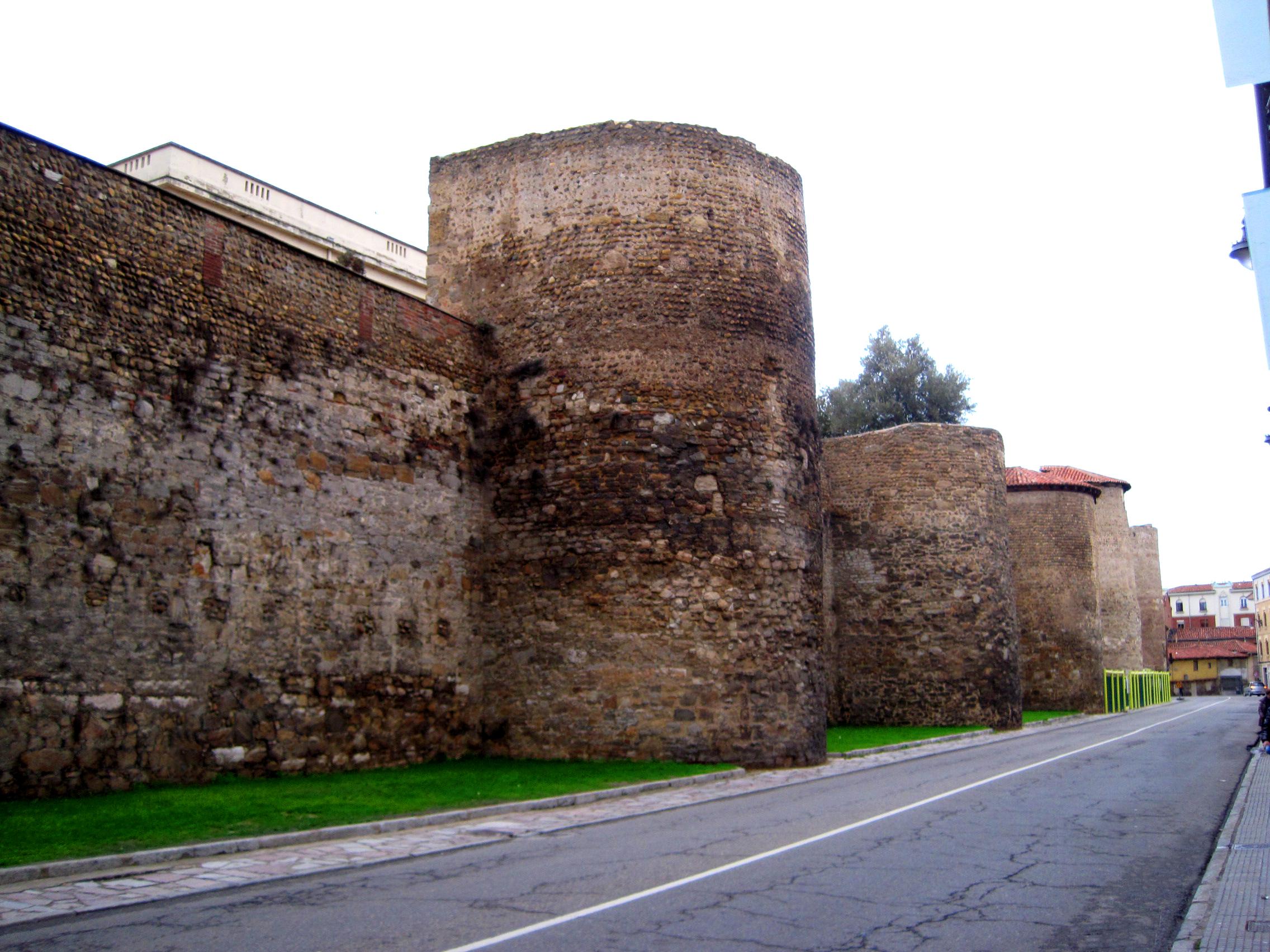 Walls of Leon